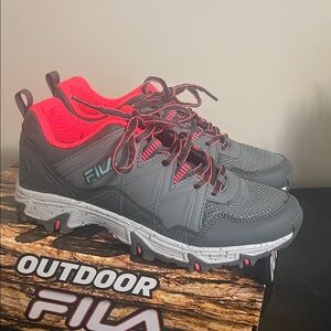 Fila Men's Gray Athletic Trail Shoes with Neon Pink Lining